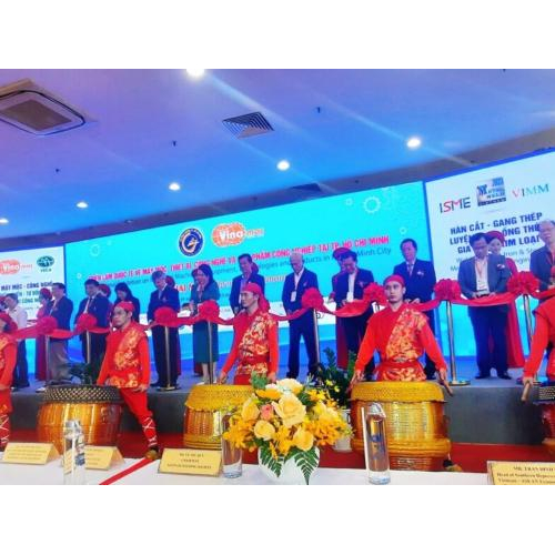 1. Toàn cảnh triển lãm